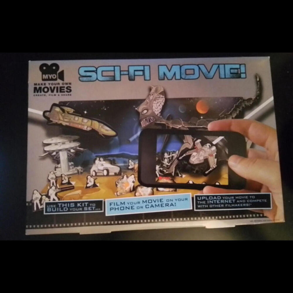 Make Your Own Movies - Sci-Fi Movie Kit -  Create, Film & Share -New & Sealed